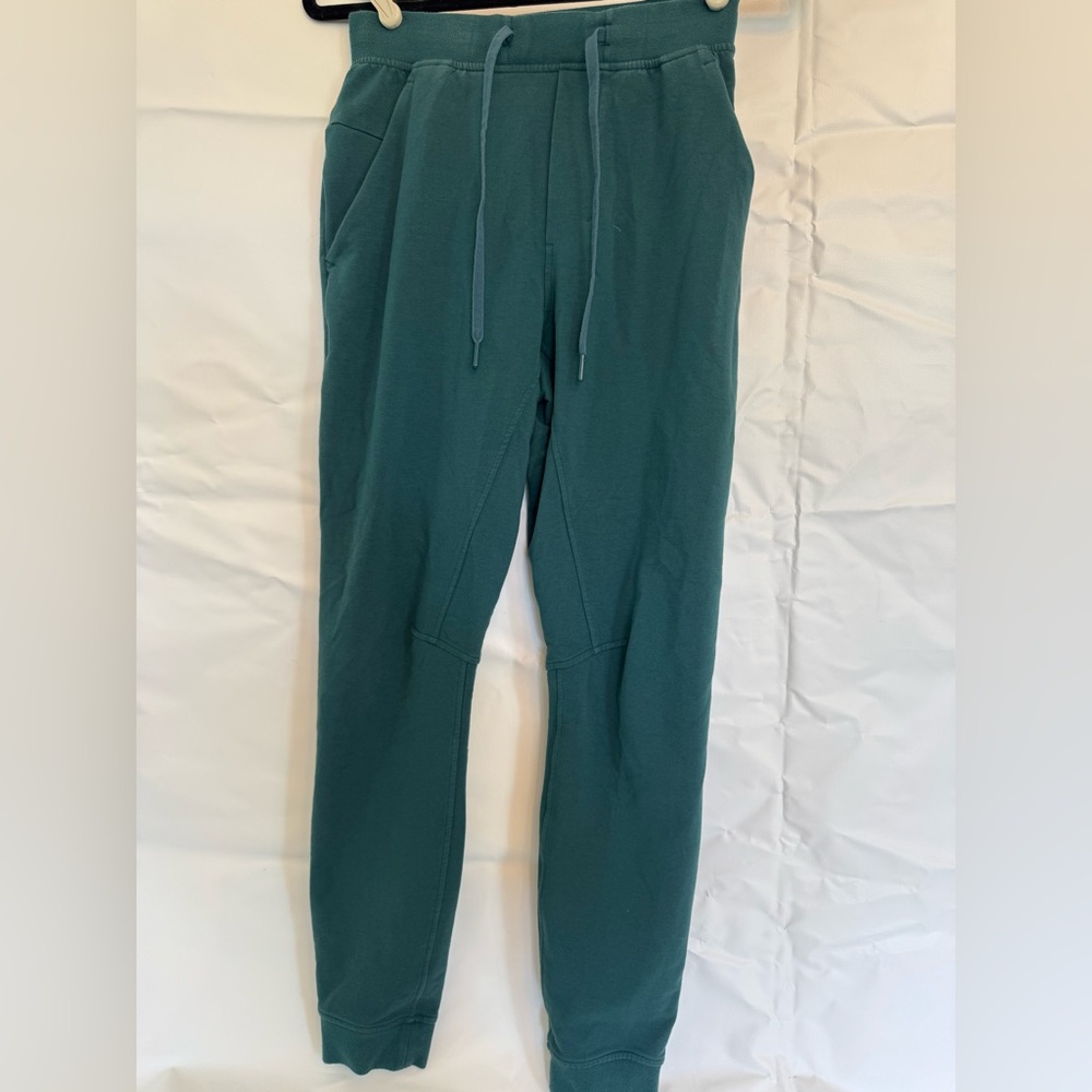 lululemon athletica Green Joggers with Tapered Leg